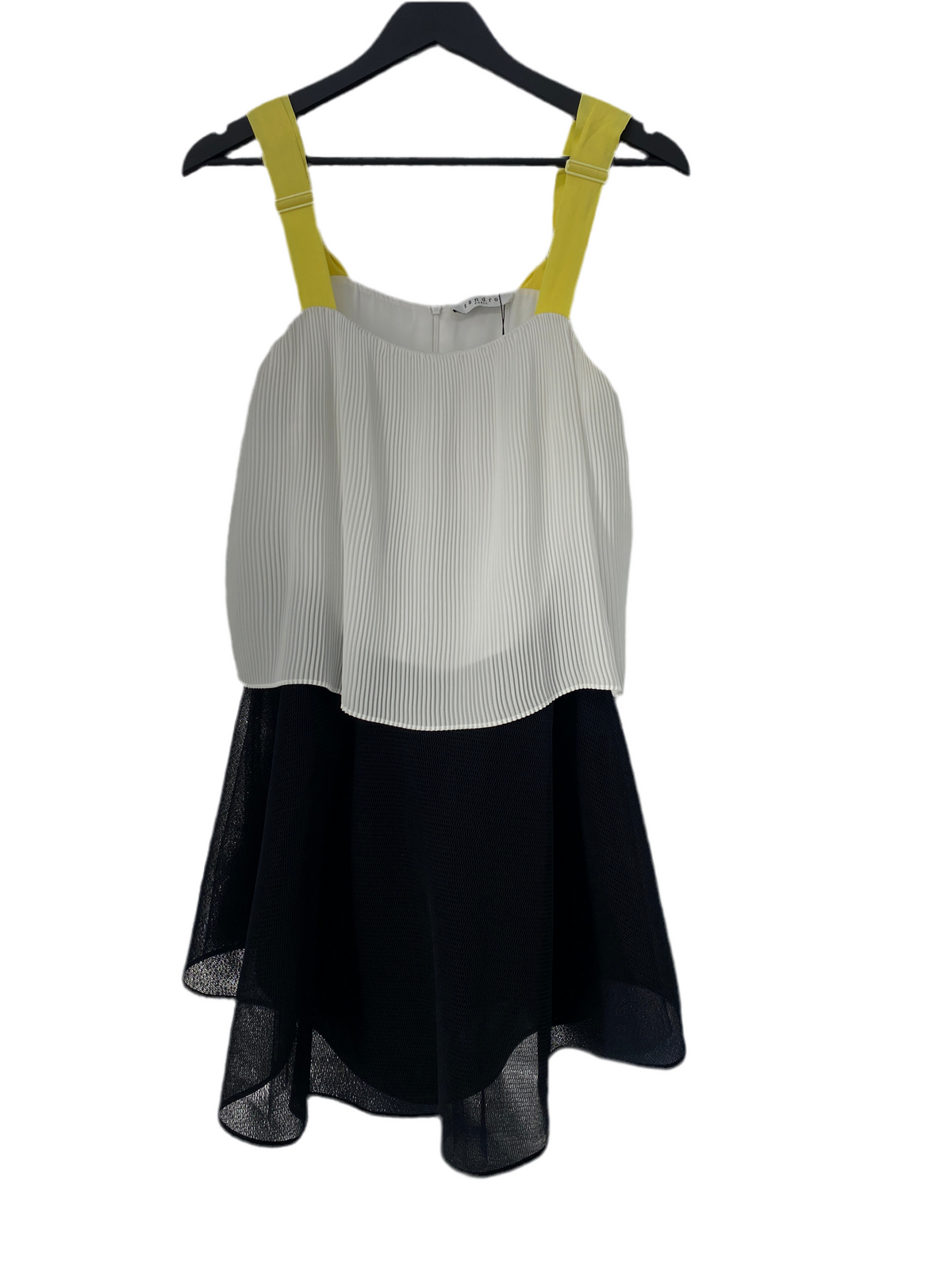 Robe noir et blanche